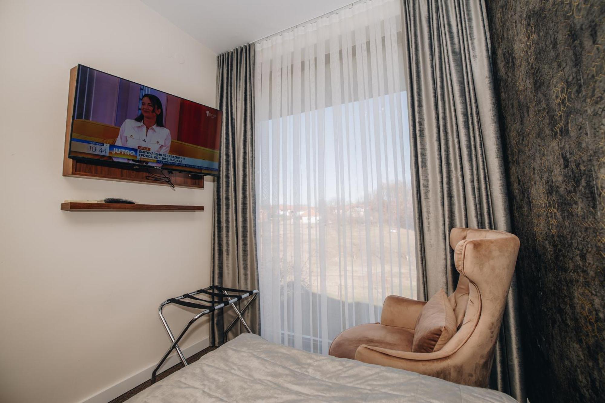 קרגיובאק Garni Hotel Radovic מראה חיצוני תמונה