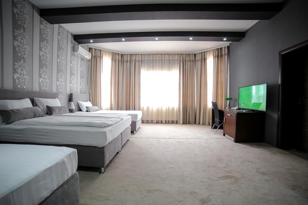 קרגיובאק Garni Hotel Radovic מראה חיצוני תמונה