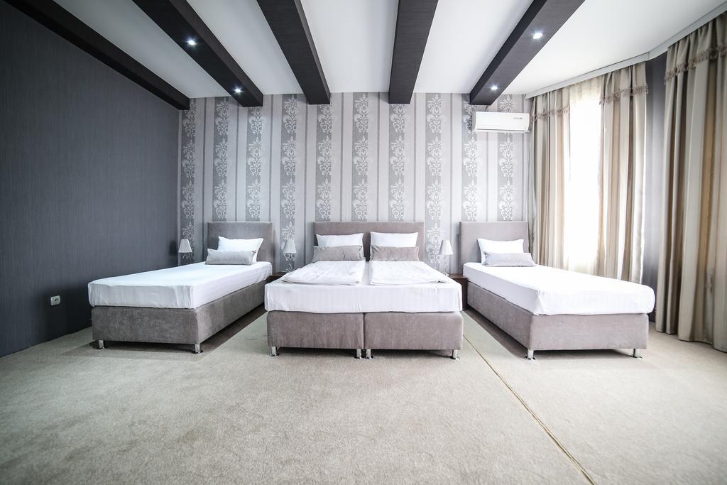 קרגיובאק Garni Hotel Radovic מראה חיצוני תמונה