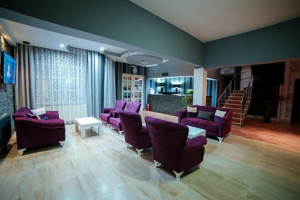 קרגיובאק Garni Hotel Radovic מראה חיצוני תמונה