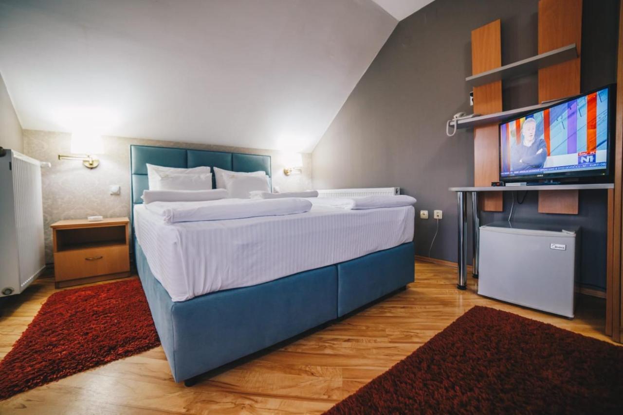 קרגיובאק Garni Hotel Radovic מראה חיצוני תמונה