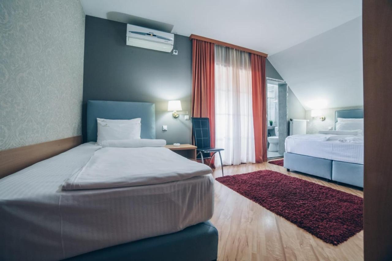קרגיובאק Garni Hotel Radovic מראה חיצוני תמונה